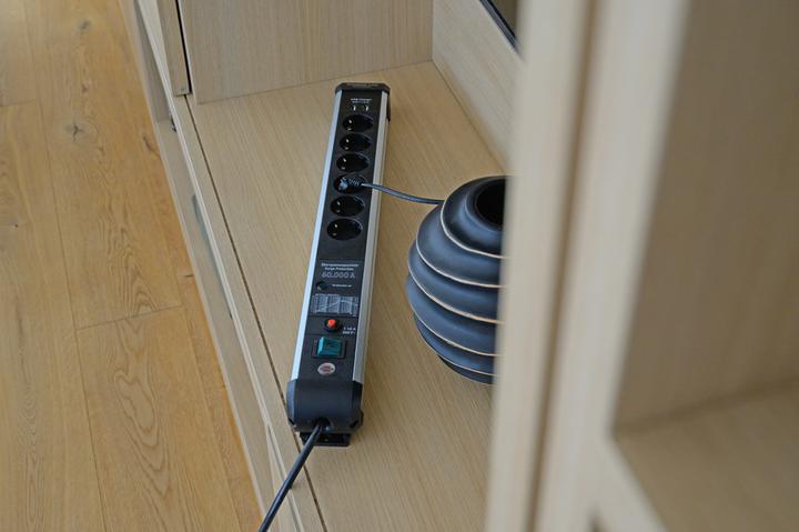 Productafbeelding Brennenstuhl Premium Protect-lijn (6 x, USB, 3 m)
