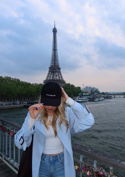 Produktbild Plakativ «Je ne sais pas» Courdroy Cap Black