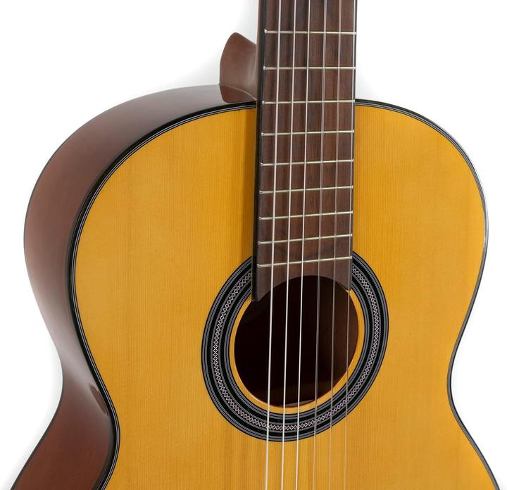 Actual product image Gewa Classic Student Guitar Natural Finish (Classical guitar, Bridge: Zwarthout, Ceiling: Rafters, Neck: Okoume with carbon fibre reinforcement, Soil: Okoume)