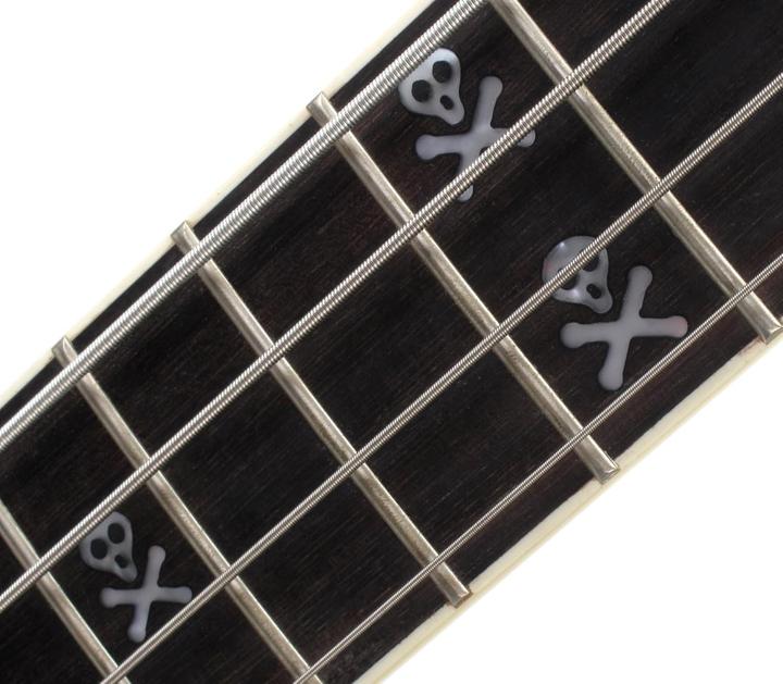 Produktbild Rocktile BattleBone E-Bas mit Humbucker Pickups, Skull Dots Inlays und High-Gloss-Finish (E-Bass)