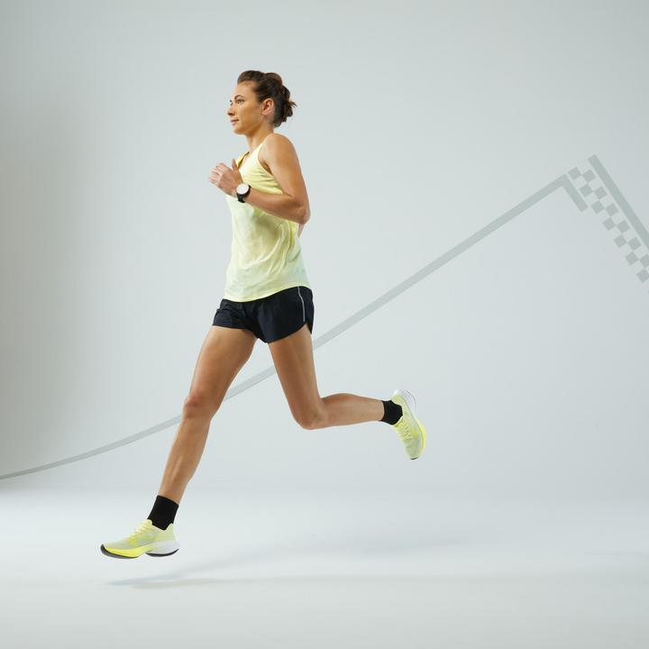 Produktbild Kiprun Lauf-Tanktop Damen nahtlos - Run 500 Comfort gelb (M)