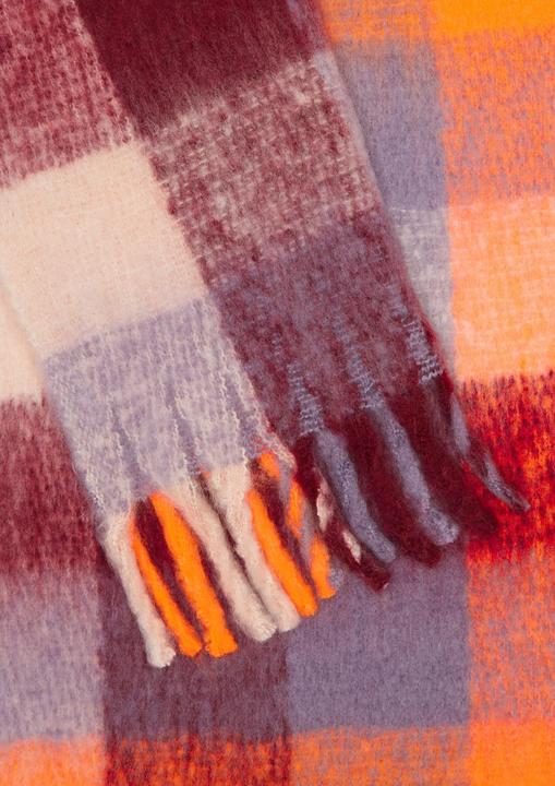 Actual product image S.Oliver Schal Karierter Schal mit Fransen