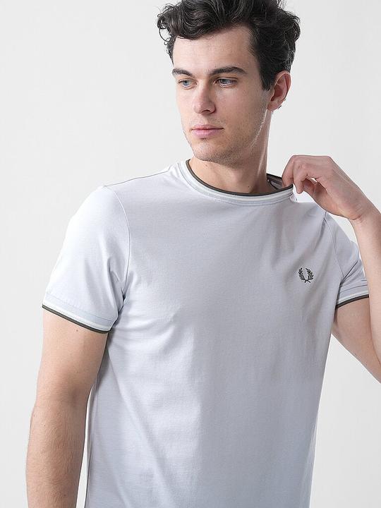 Actual product image Fred Perry M1588V (XL)