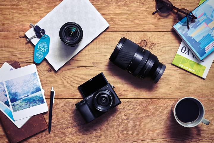 Produktbild Sony Alpha 6400 (24.20 Mpx, APS-C / DX)