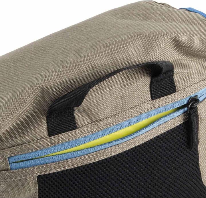 Actual product image Crumpler Proper Roady 2.0 Camera Sling 2500 (Camera shoulder bag, 6 l)