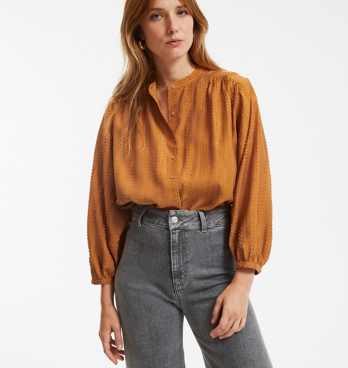 marron camel