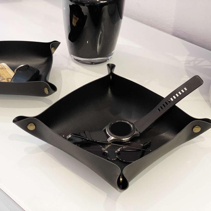 Actual product image Intirilife Pocket emptier