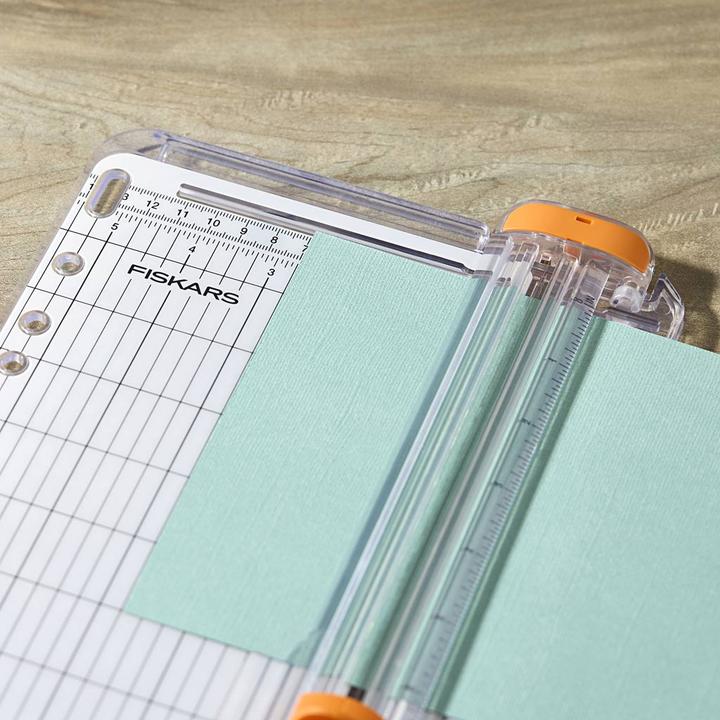 Image du produit Fiskars Schneidemaschine (10 feuilles, A5, A4)