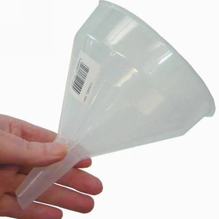 Actual product image Universal Textiles Plastic Funnel 18cm / 7"