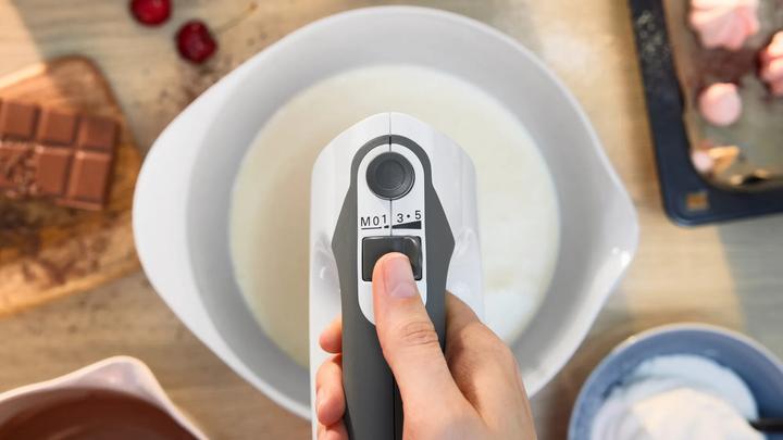 Produktbild Bosch Hausgeräte Handrührer MFQ37470 (750 W)