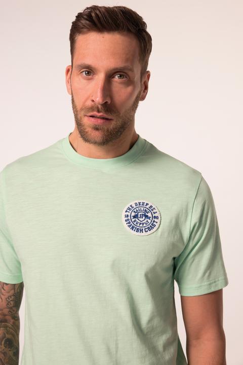 Immagine prodotto JP1880 T-shirt con applicazione sul petto e mezze maniche, fino alla tg. 8XL (XXL)