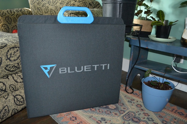 Image du produit Bluetti PV200 (200 W, 7.30 kg)