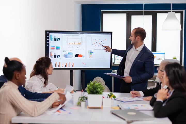 Produktbild NEC PN-L2B-SERIES 65IN PRECISIONTOU (3840 x 2160 Pixel, 65")