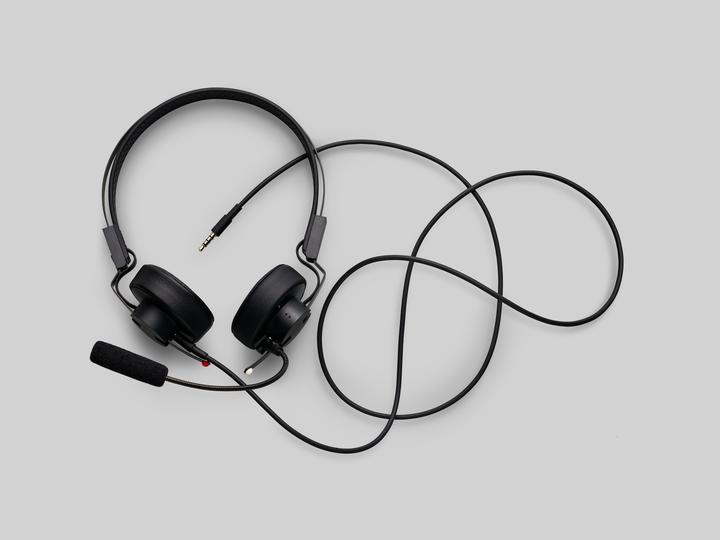 Actual product image Teenage Engineering M-1 (Cable)