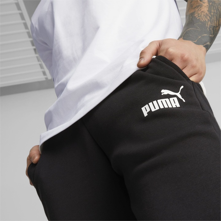 Actual product image Puma ESS Logo (M)