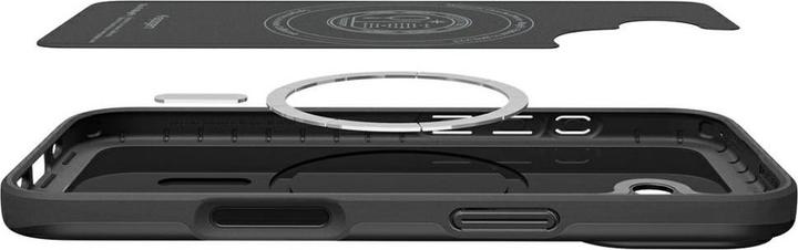 Actual product image Spigen Thin Fit (Apple iPhone 17)