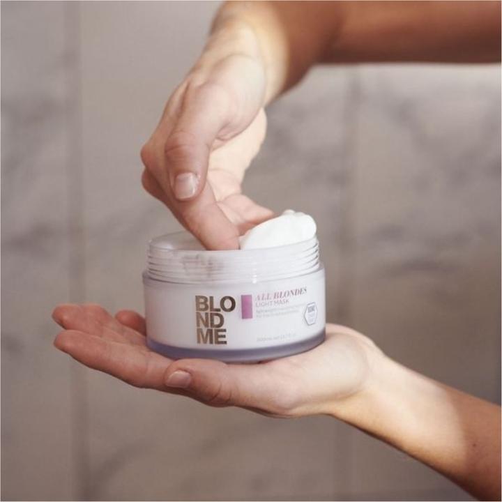 Immagine prodotto Schwarzkopf Professional Blondme - Maschera luminosa per tutte le bionde (200 ml)