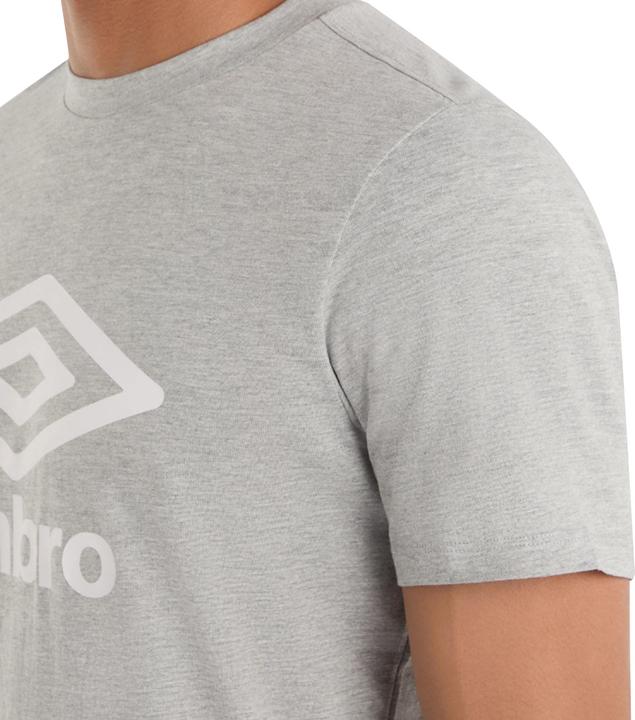Image du produit Umbro T-shirt de l'équipe des hommes (M)