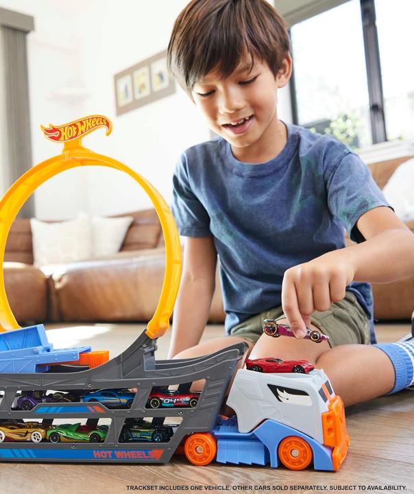 Image du produit Hot Wheels Stunt N Go Transporter & Trackset