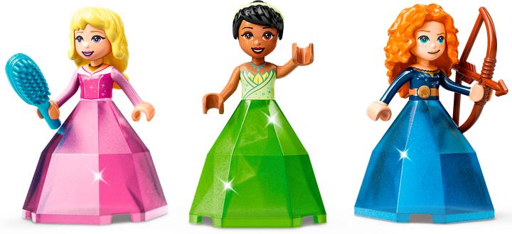 Actual product image LEGO Aurora's, Merida's and Tiana's magic works (43203, LEGO Disney)
