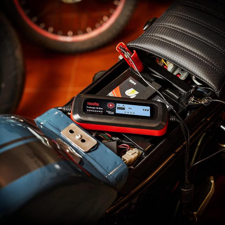Actual product image Telwin T-Charge 12 Evo (12V, 4 A)