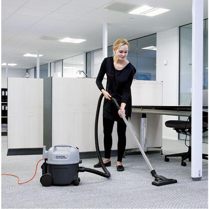 Actual product image Nilfisk VP302 (Dry vacuum cleaner)