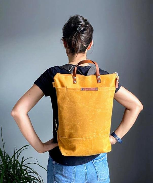 Image du produit Only-Bags.Store Sac à dos en toile cirée - jaune moutarde, sac à dos convertible, sac à dos à langer, A3, sacs à