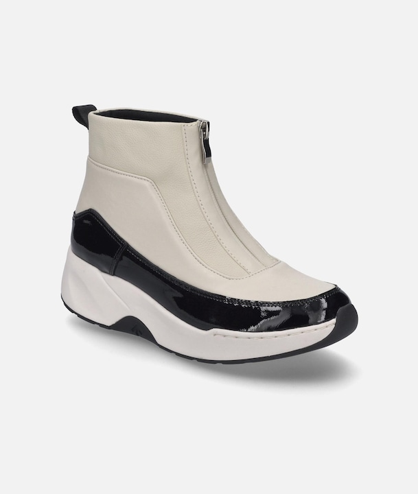 black-offwhite