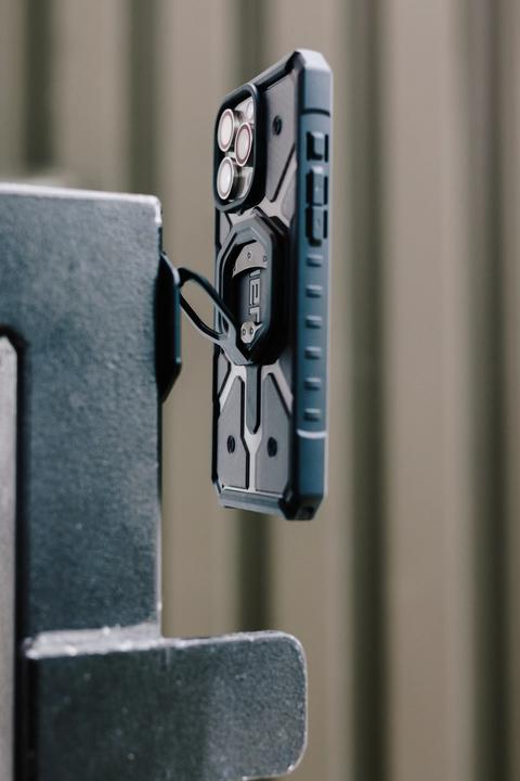 Actual product image UAG Monarch Mag2 Ring Stand