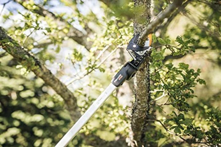 Actual product image Fiskars Cutting giraffe UPX82