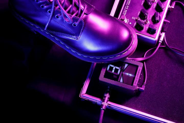 Actual product image Korg Tuner Pitchblack XS Bass