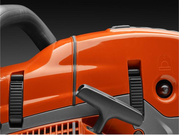 Actual product image Husqvarna Chainsaw 572 XP (Petrol chain saw)