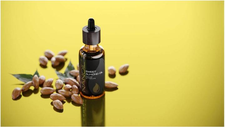 Actual product image Nanoil - Sweet Almond Oil (50 ml)