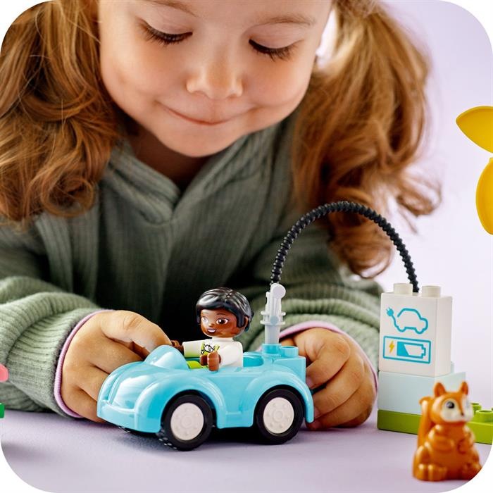 Produktbild LEGO Windrad und Elektroauto (10985)