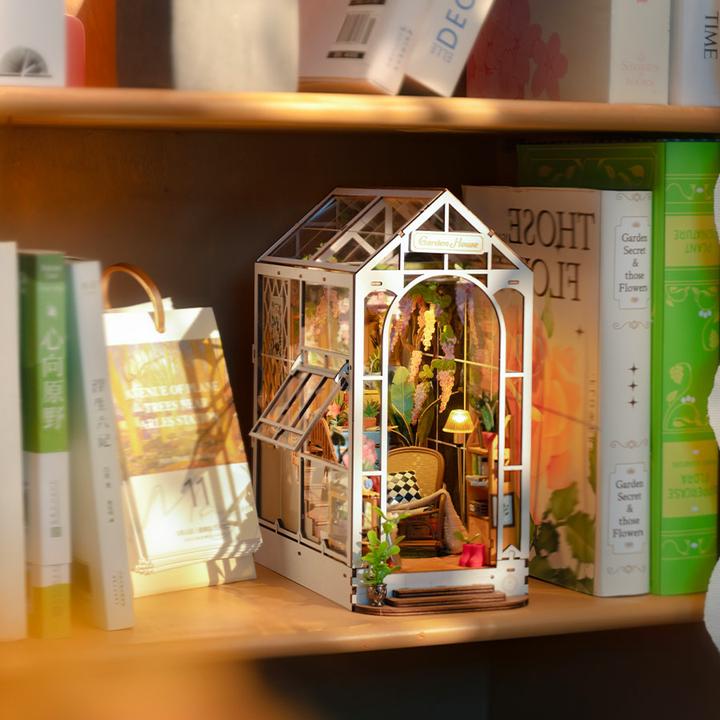 Image du produit Robotime Tiny House - Abri de jardin
