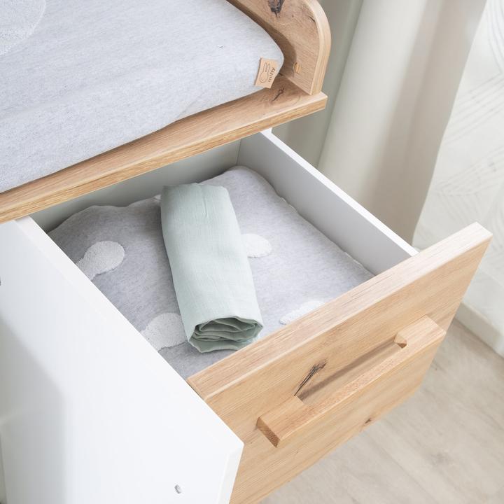 Actual product image Roba Changing unit wide Lion