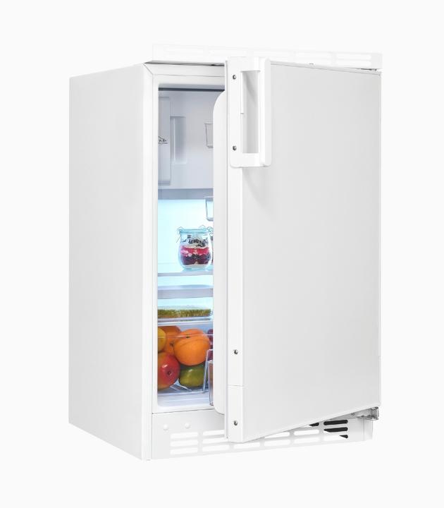 Freestanding fridge