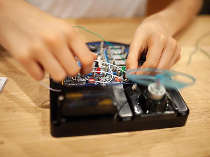 Productafbeelding Velleman Elektronisch projectpakket - 18 experimenten - LED, ventilator & geluid