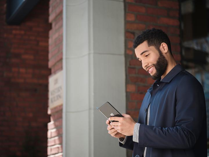 Produktbild Microsoft Surface Duo 2 B2B (128 GB, Obsidian, 8.30", SIM + eSIM, 5G)