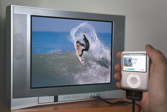 Actual product image Scosche sneakPEEK RCA Composite Audio/ Video Cable for iPad/iPhone /iPod touch Black (0.21 m, Cinch)