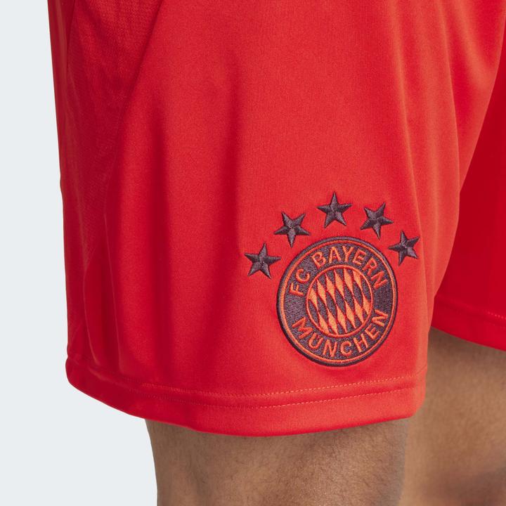 Actual product image adidas FC Bayern Munich Shorts (S)