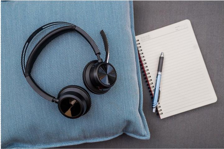 Productafbeelding Poly Headset Voyager Focus 2 UC - USB-A zonder oplaadstation (Draadloze, Bedraad, USB-A)