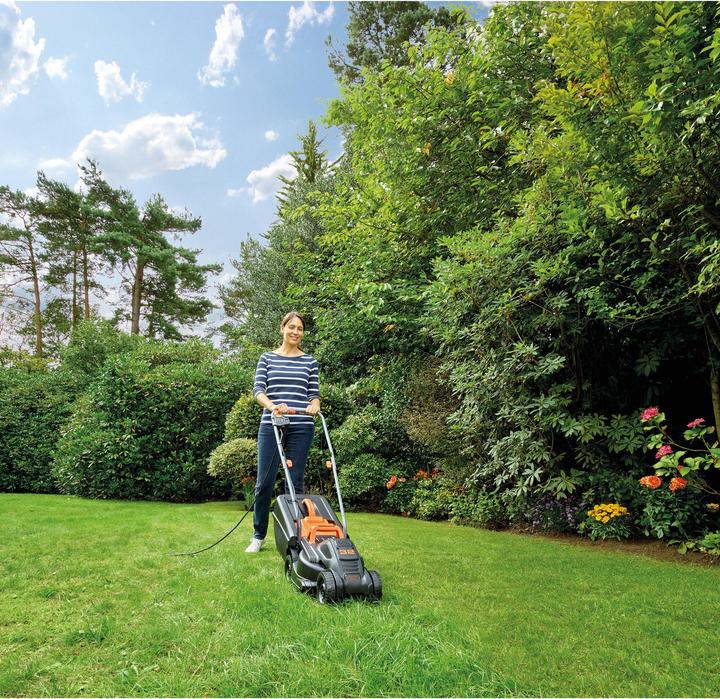 Actual product image Black & Decker Electric lawn mower (Electrical connection)