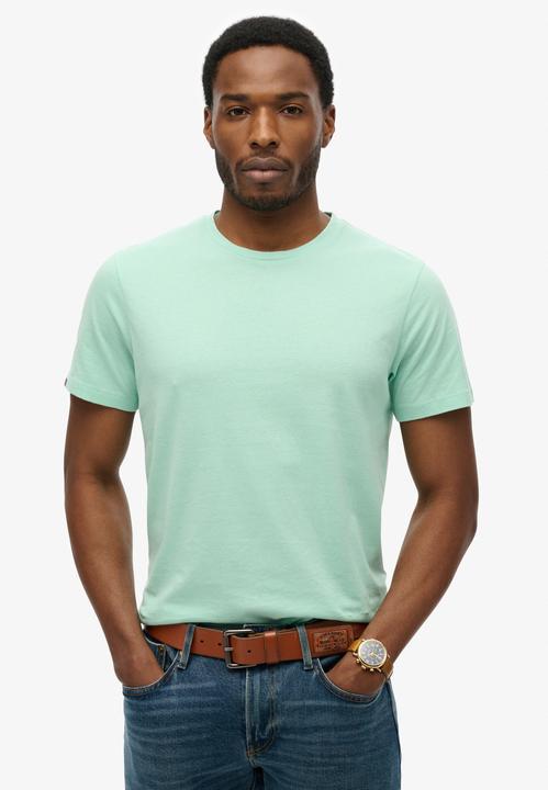 Actual product image Superdry Classic Essential T-Shirt (L)
