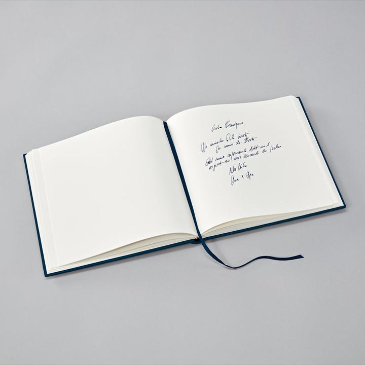 Actual product image Semikolon Guestbook