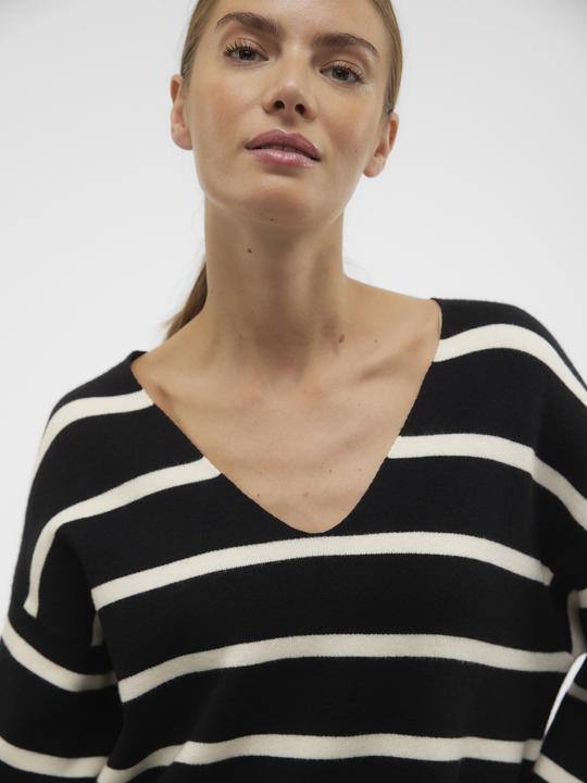 Actual product image Vero Moda V-neckline Drop shoulder jumper Knitted jumper (XS)