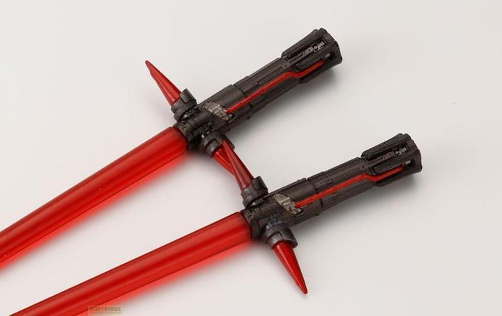 Immagine prodotto Kotobukiya Star Wars - Episode VII: Kylo Ren Lichtschwert (2 Pezzo/i, Bacchette)