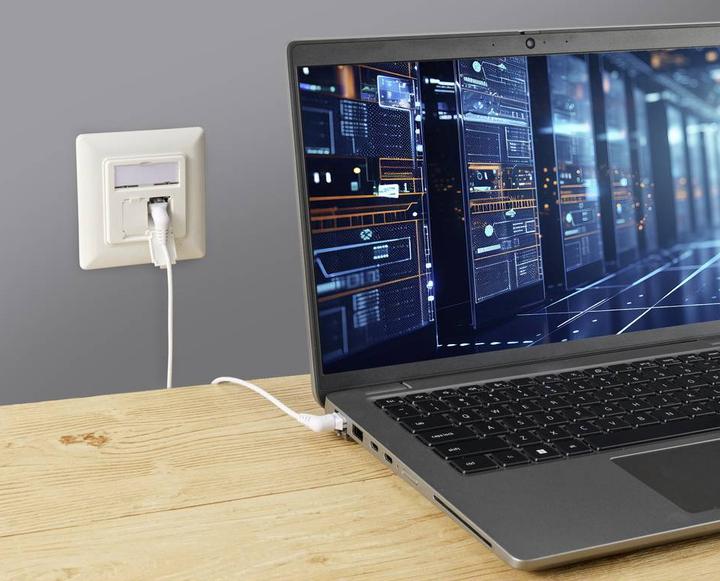 Produktbild Renkforce RF-6071558 RJ45 Netzwerkkabel, Patchkabel CAT 6 U/UTP 0.50 m Weiss Stec (U/UTP, CAT6, 0.50 m)