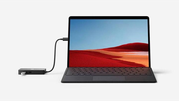 Actual product image Microsoft Surface USB-C Travel Hub for business (USB-C, 1 Ports)