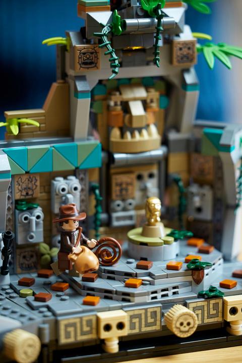 Actual product image LEGO Temple of the Golden Idol (77015, LEGO Indiana Jones)
